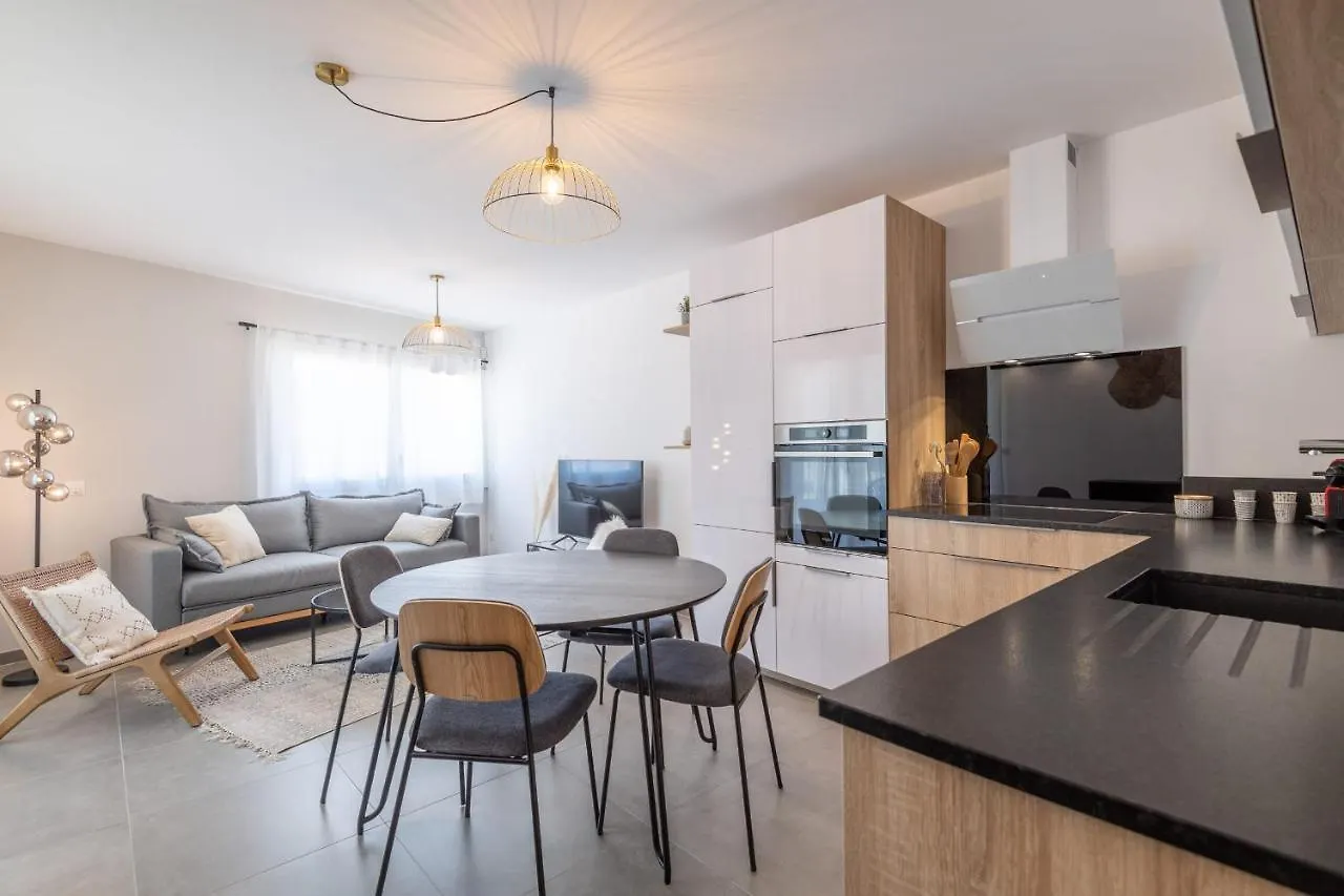Appartement Belvedere Furnished Flat à Annecy France